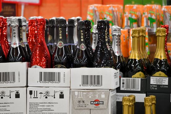 Подготовка к Новому году в Крыму