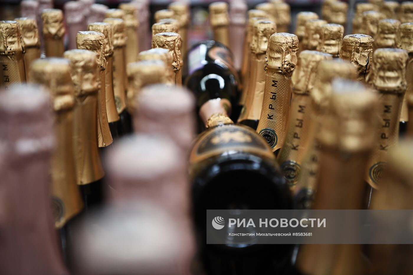 Подготовка к Новому году в Крыму