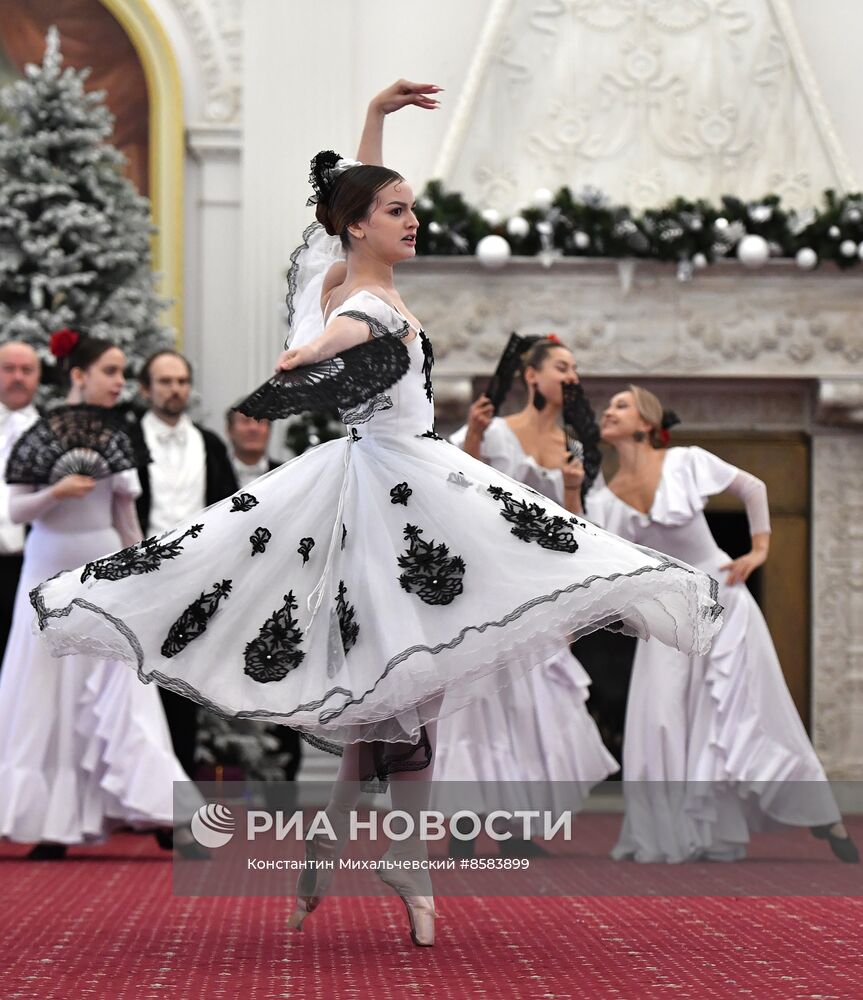 "Белый бал" в Ливадийском дворце в Крыму