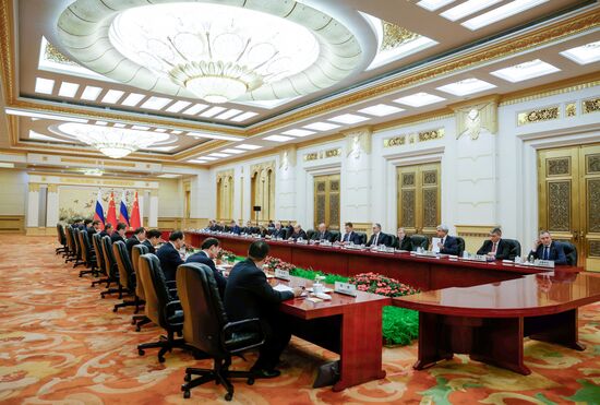 Рабочий визит премьер-министра РФ М. Мишустина в Китай