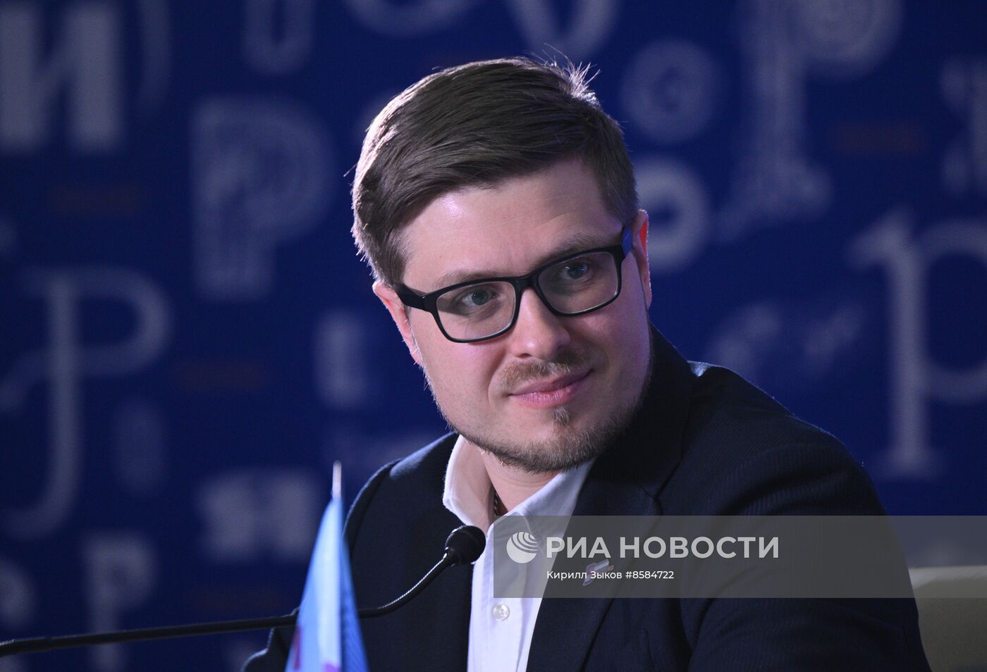 Выставка "Россия". Пресс-конференция, посвященная старту регистрации на Национальную премию "Россия - страна возможностей"