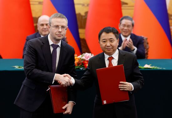 Рабочий визит премьер-министра РФ М. Мишустина в Китай