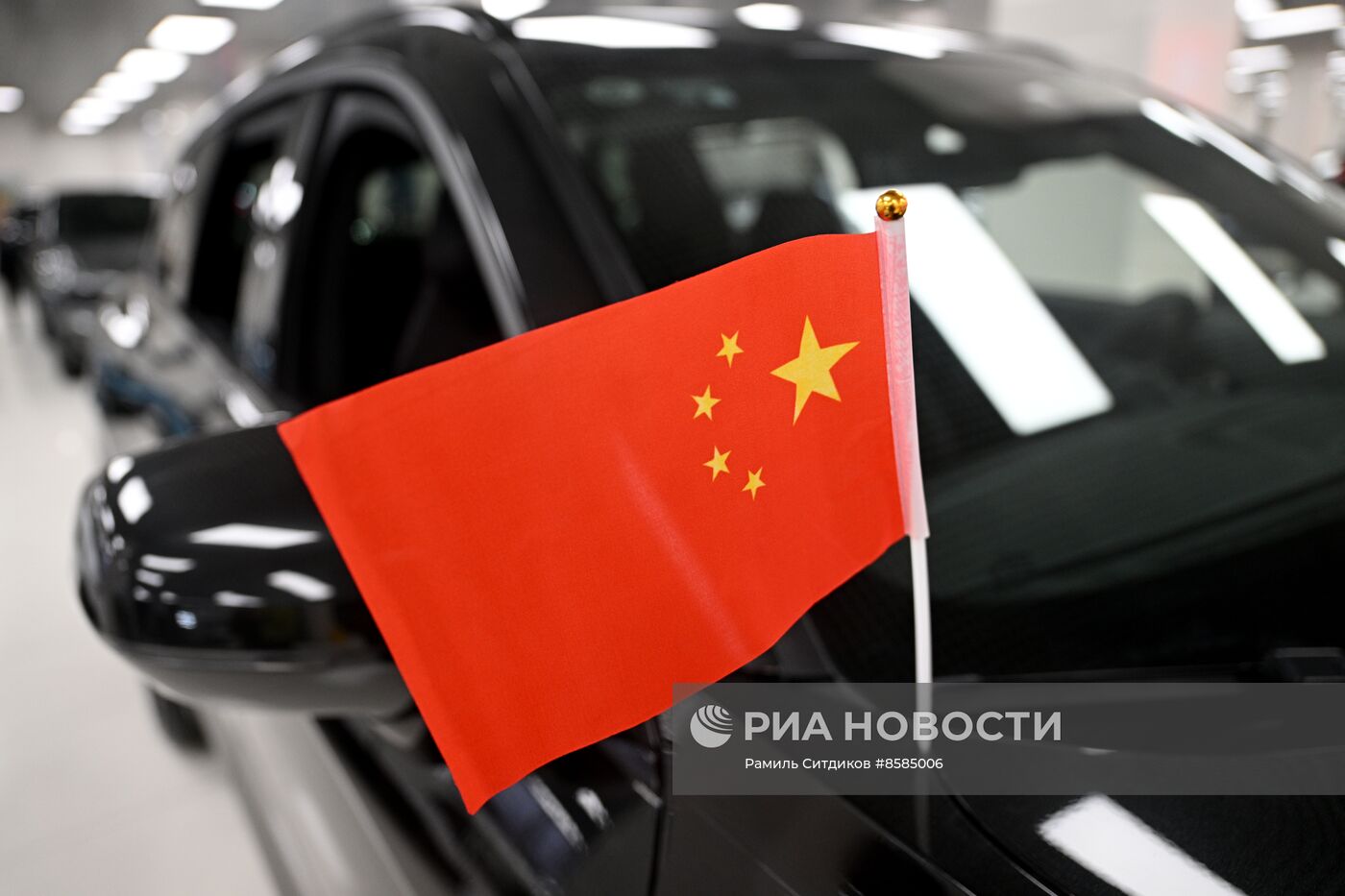 Открытие первого международного центра китайских автомобилей "Москва-Тянья"