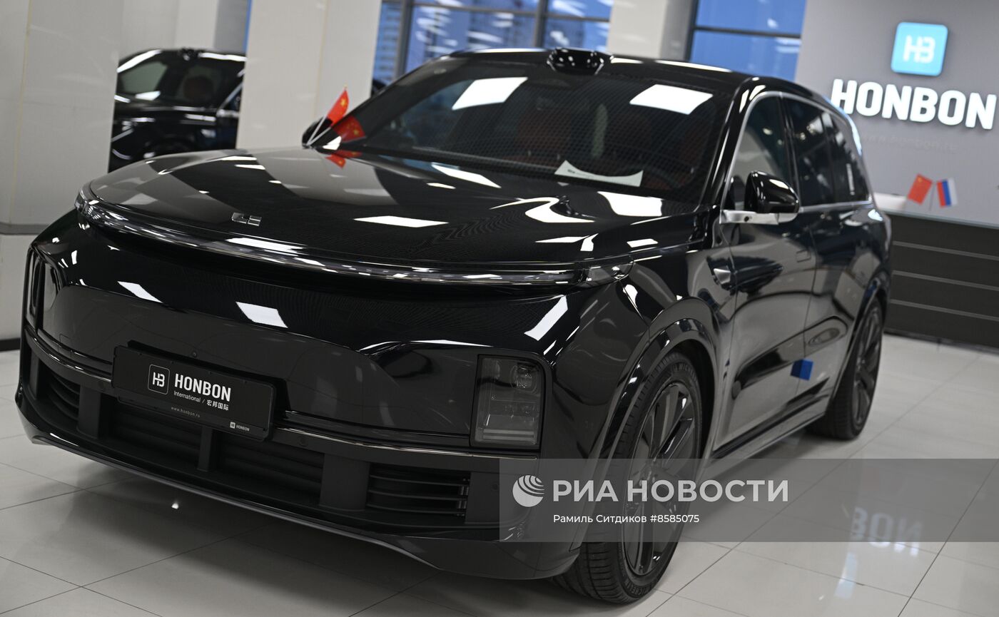 Открытие первого международного центра китайских автомобилей "Москва-Тянья"