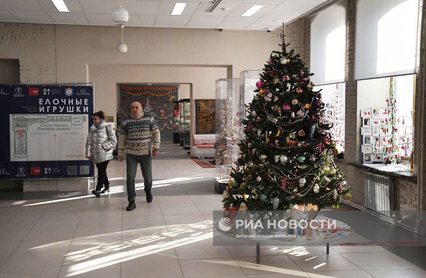 Выставка советских новогодних игрушек во Владивостоке 