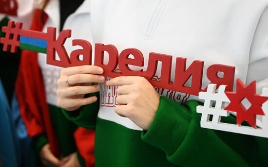 Международная выставка-форум "Россия"
Республика Карелия. День региона
Павильон №75
Место: Россия, Москва. Автор: Илья Питалев/РИА Новости. Выставка "Россия". Республика Карелия. День региона