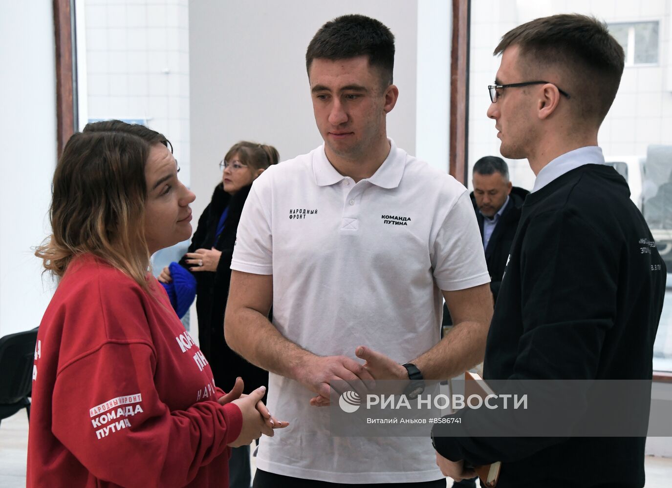 Открытие избирательных штабов действующего президента В. Путина в регионах России