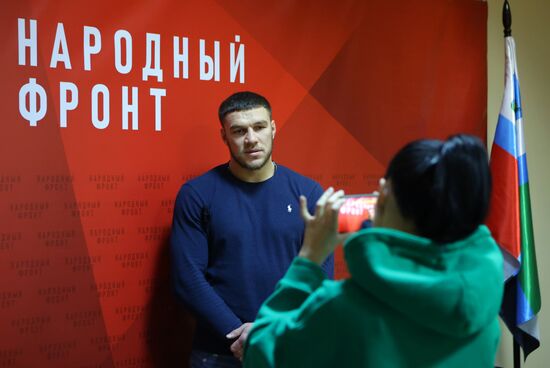 Сбор подписей в поддержку кандидата в президенты РФ В. Путина