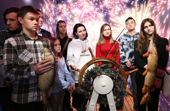 Выставка "Россия". Экскурсия для детей и подростков по выставочному пространству "Почувствуй Россию"