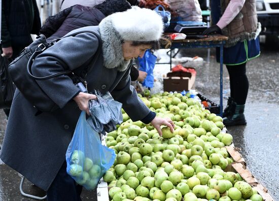 Продовольственная ярмарка в Симферополе