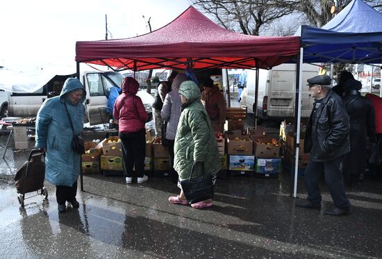 Продовольственная ярмарка в Симферополе