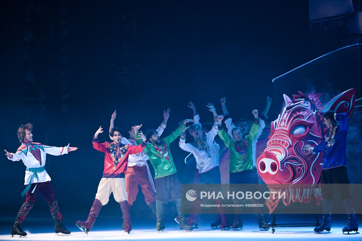 Ледовое шоу Татьяны Навки "Вечера на хуторе"