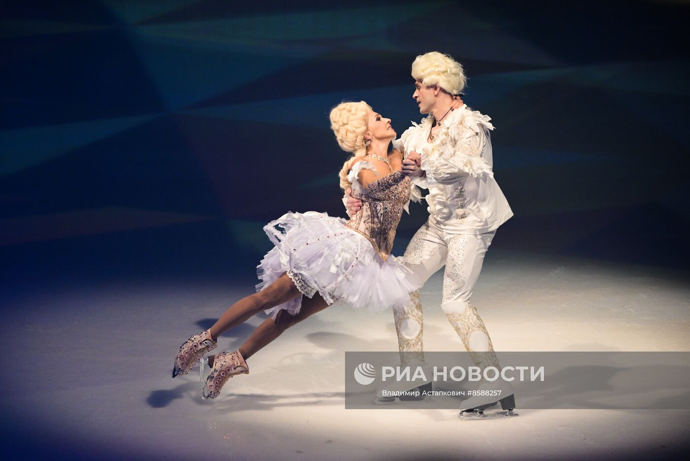 Ледовое шоу Татьяны Навки "Вечера на хуторе"