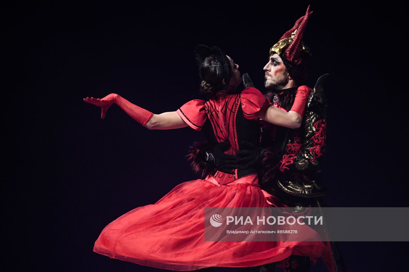 Ледовое шоу Татьяны Навки "Вечера на хуторе"