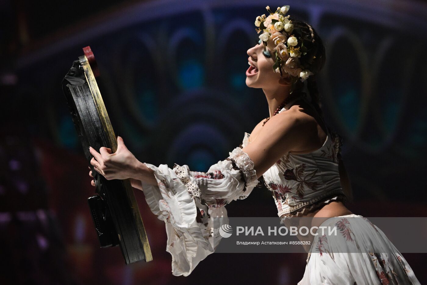 Ледовое шоу Татьяны Навки "Вечера на хуторе"