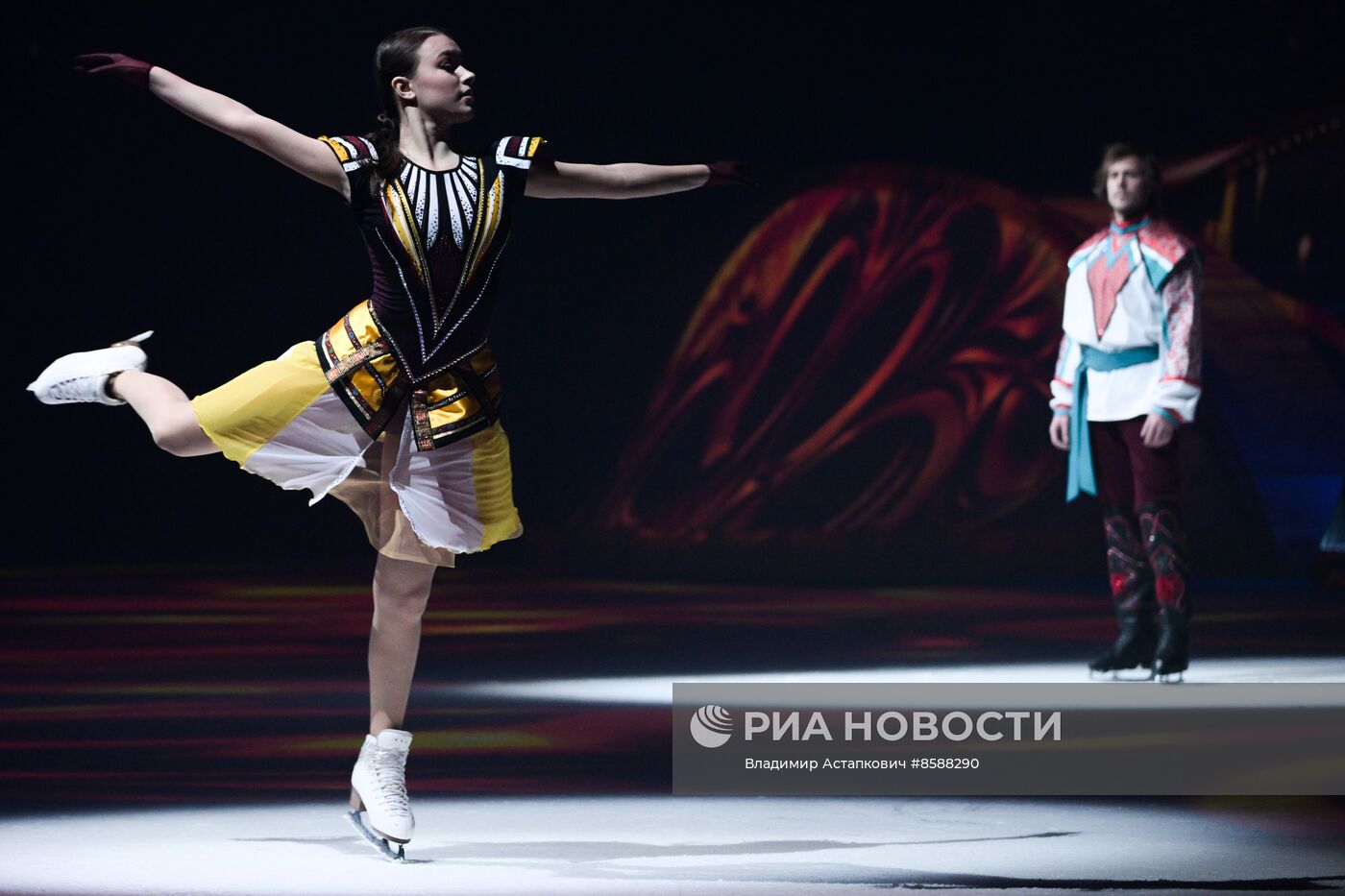 Ледовое шоу Татьяны Навки "Вечера на хуторе"