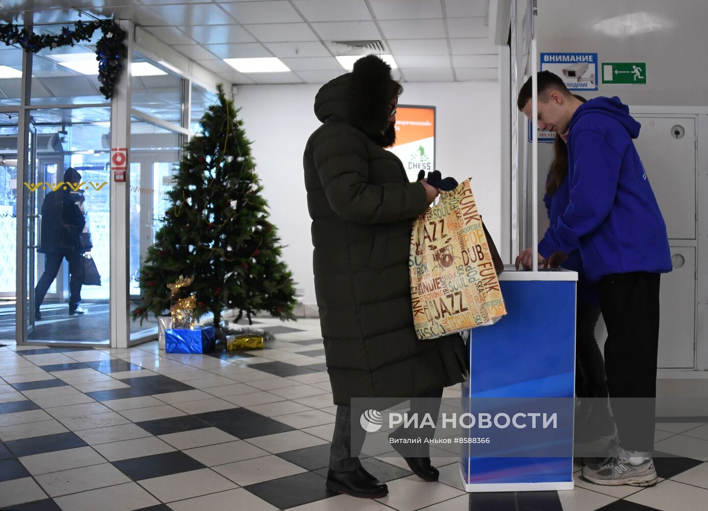 Сбор подписей в поддержку кандидата в президенты РФ Владимира Путина