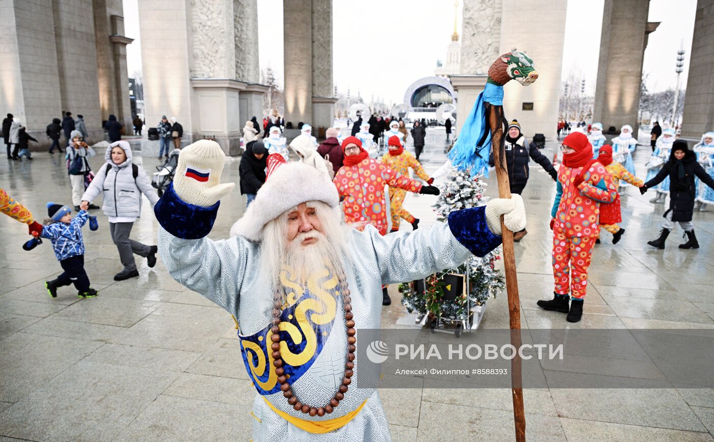 Выставка "Россия". День Деда Мороза: Сагаан Убгэн (Республика Бурятия)