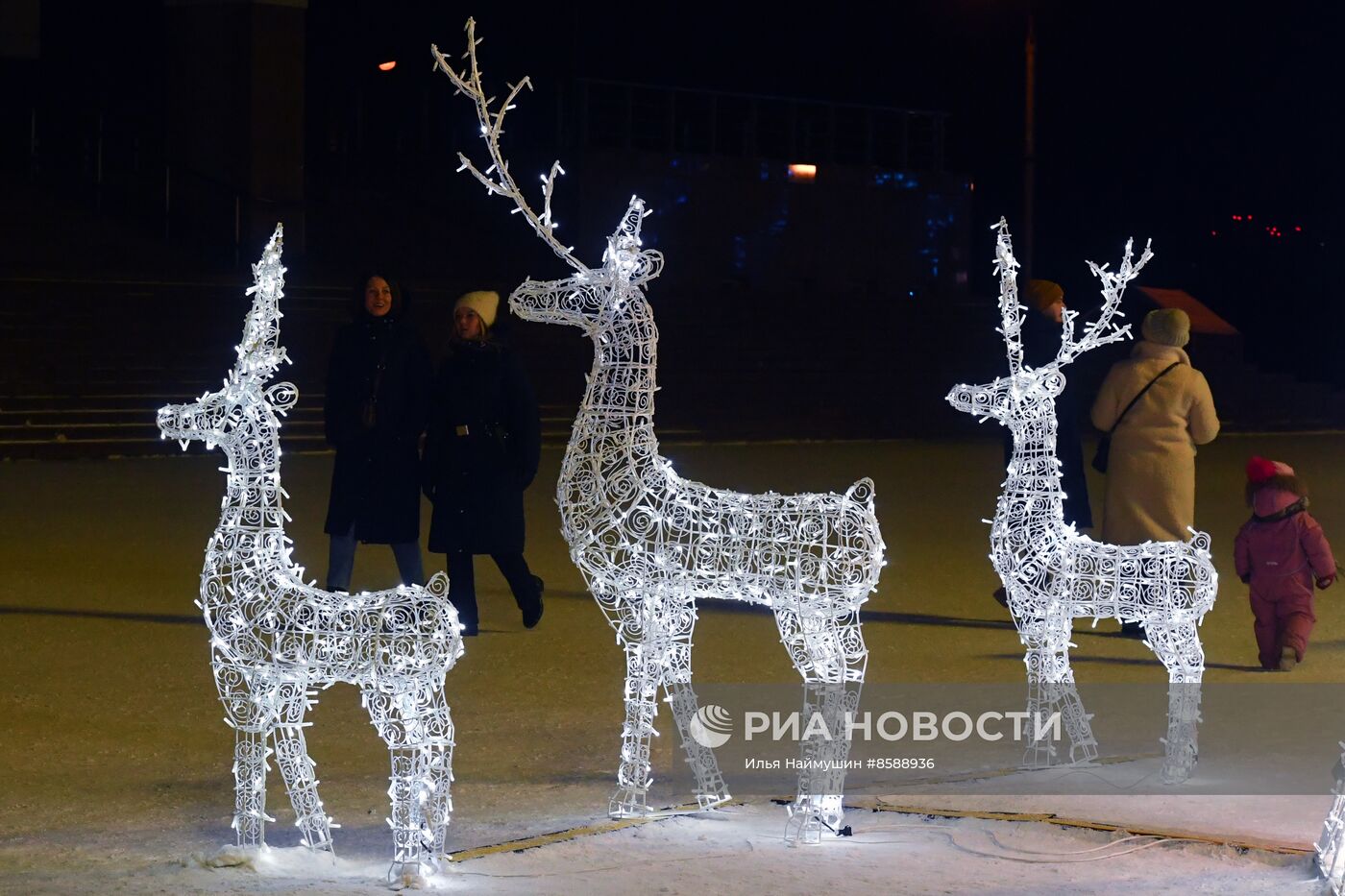 Подготовка к Новому году в Красноярске