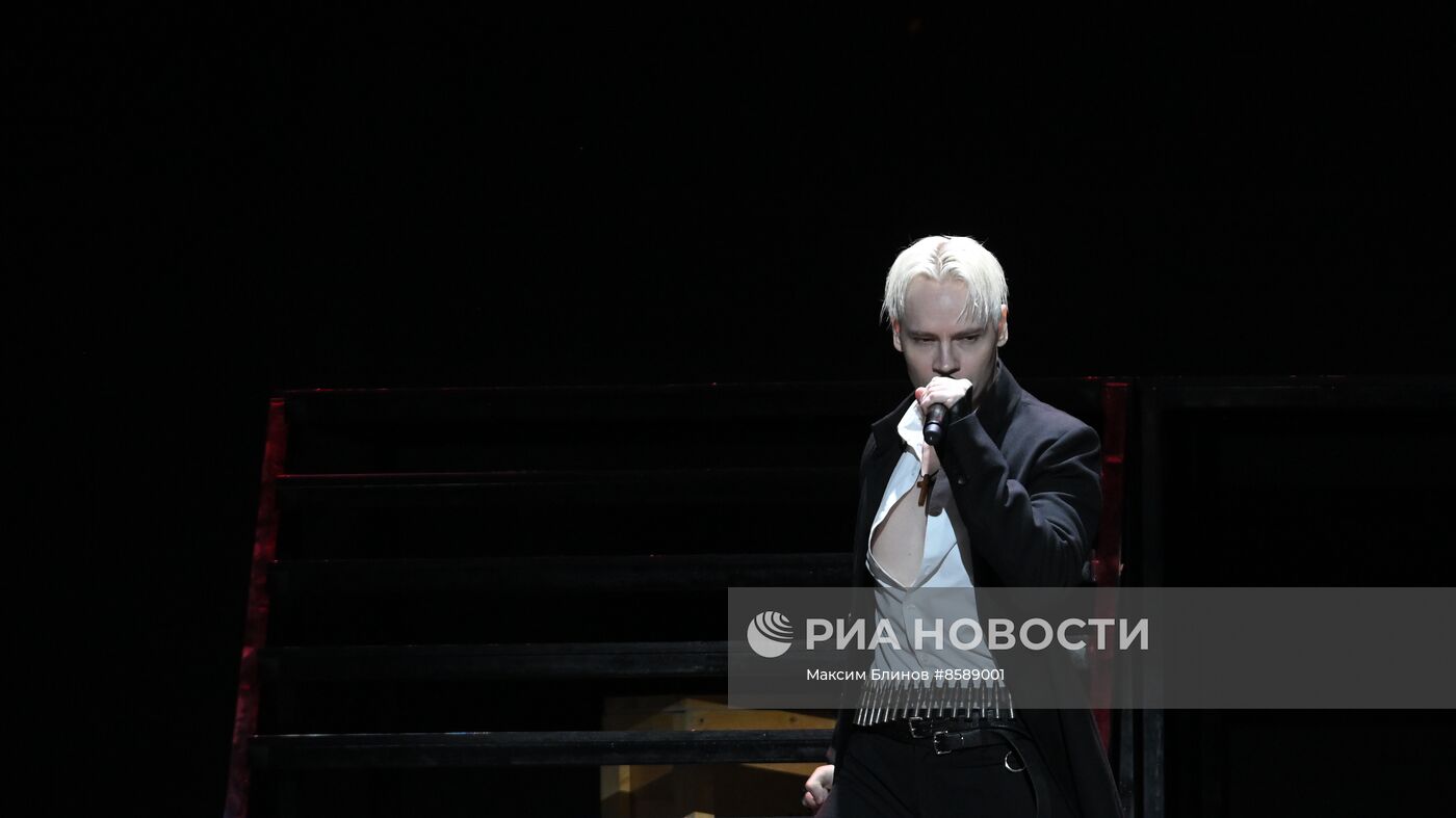 Выставка "Россия". Поэтический спектакль "Вера, Надежда, Любовь"