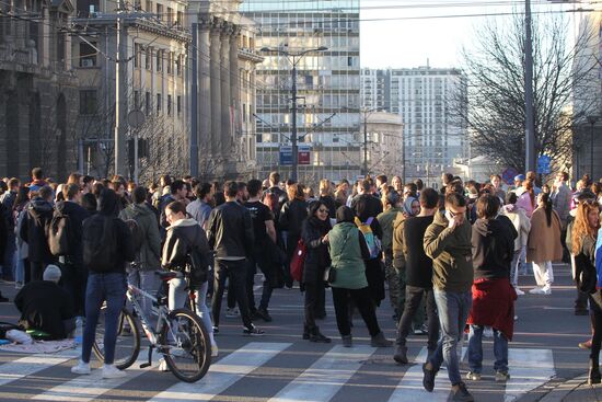 Протесты в Белграде против результатов выборов в Сербии