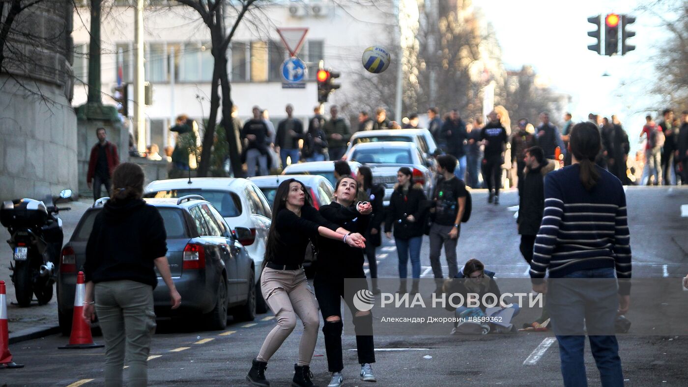 Протесты в Белграде против результатов выборов в Сербии