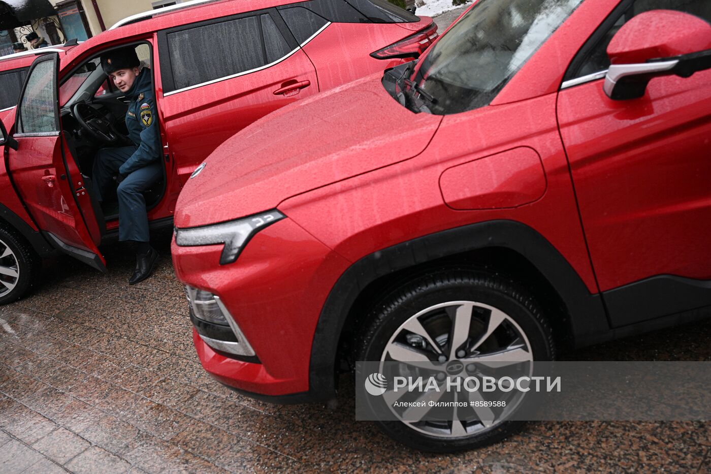 Передача автомобилей "Москвич" ГУ МЧС России по Москве