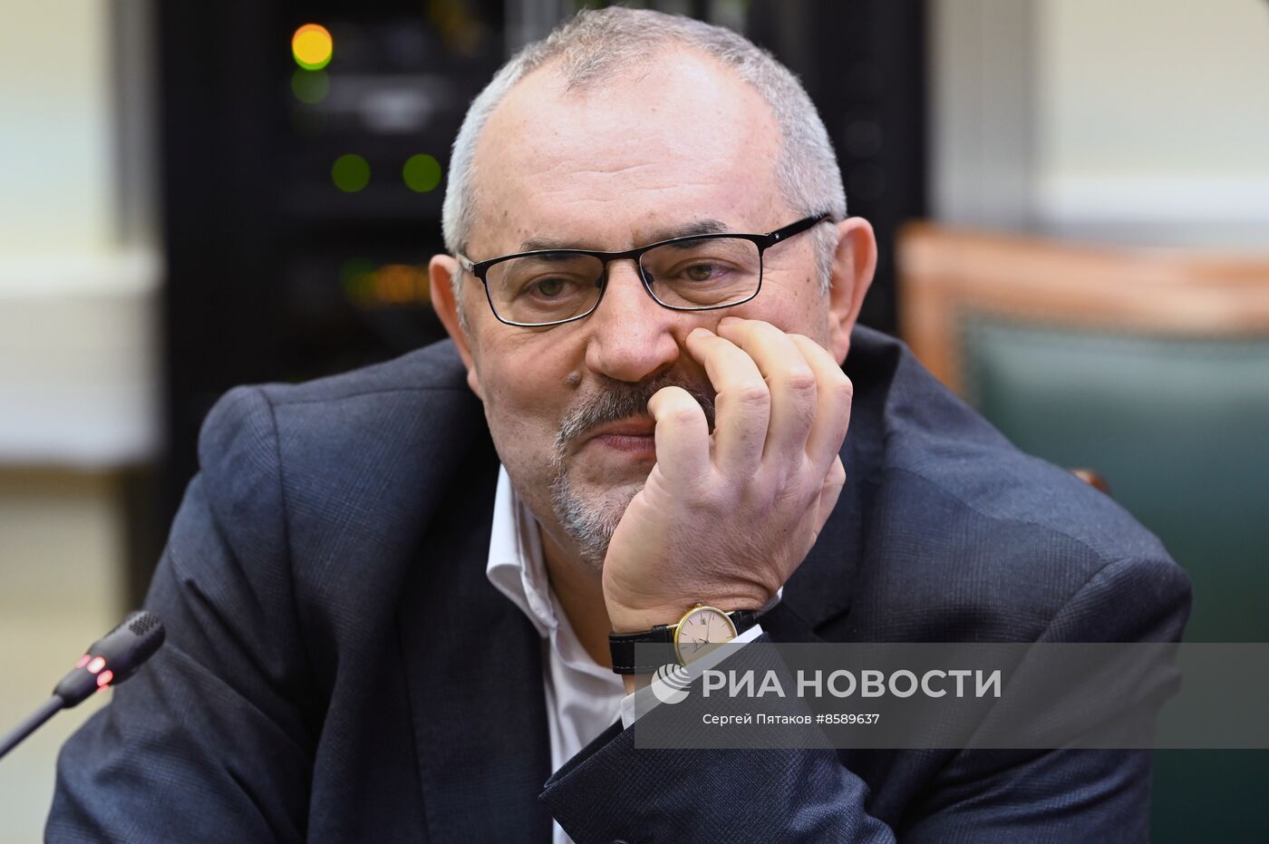 Б. Надеждин подал документы в ЦИК в качестве кандидата на пост президента РФ