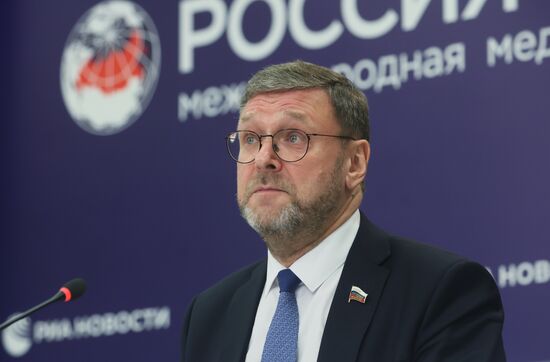Брифинг заместителя председателя Совета Федерации К. Косачева