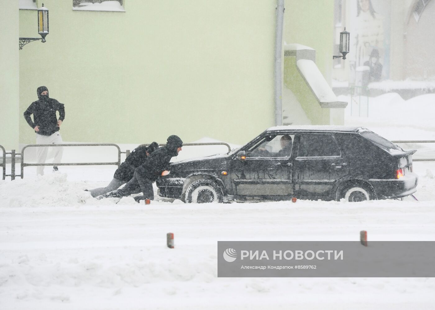 Снежный шторм в Челябинске