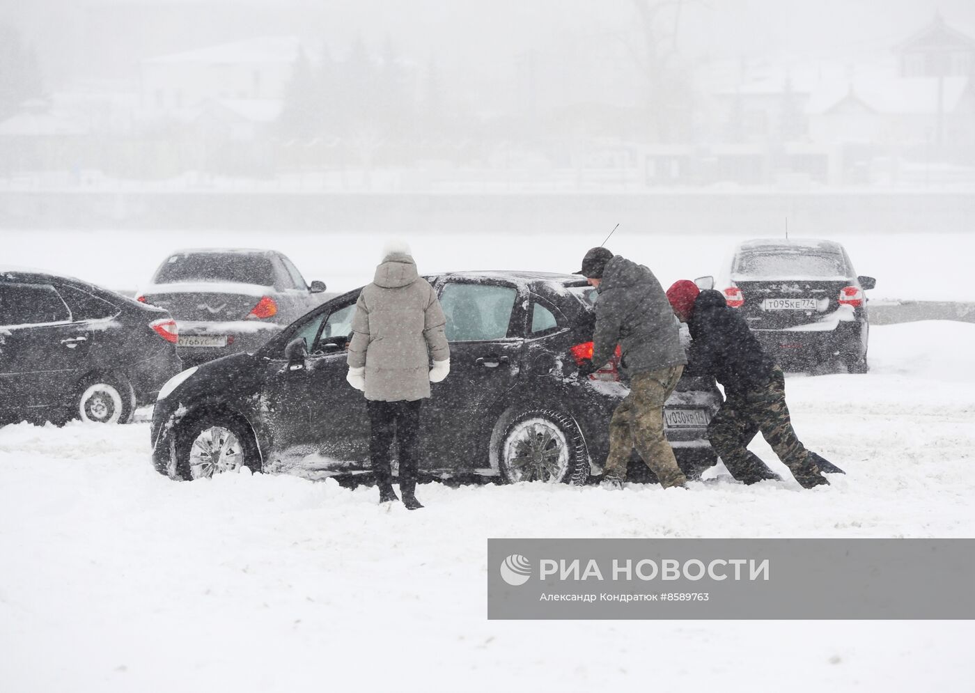 Снежный шторм в Челябинске