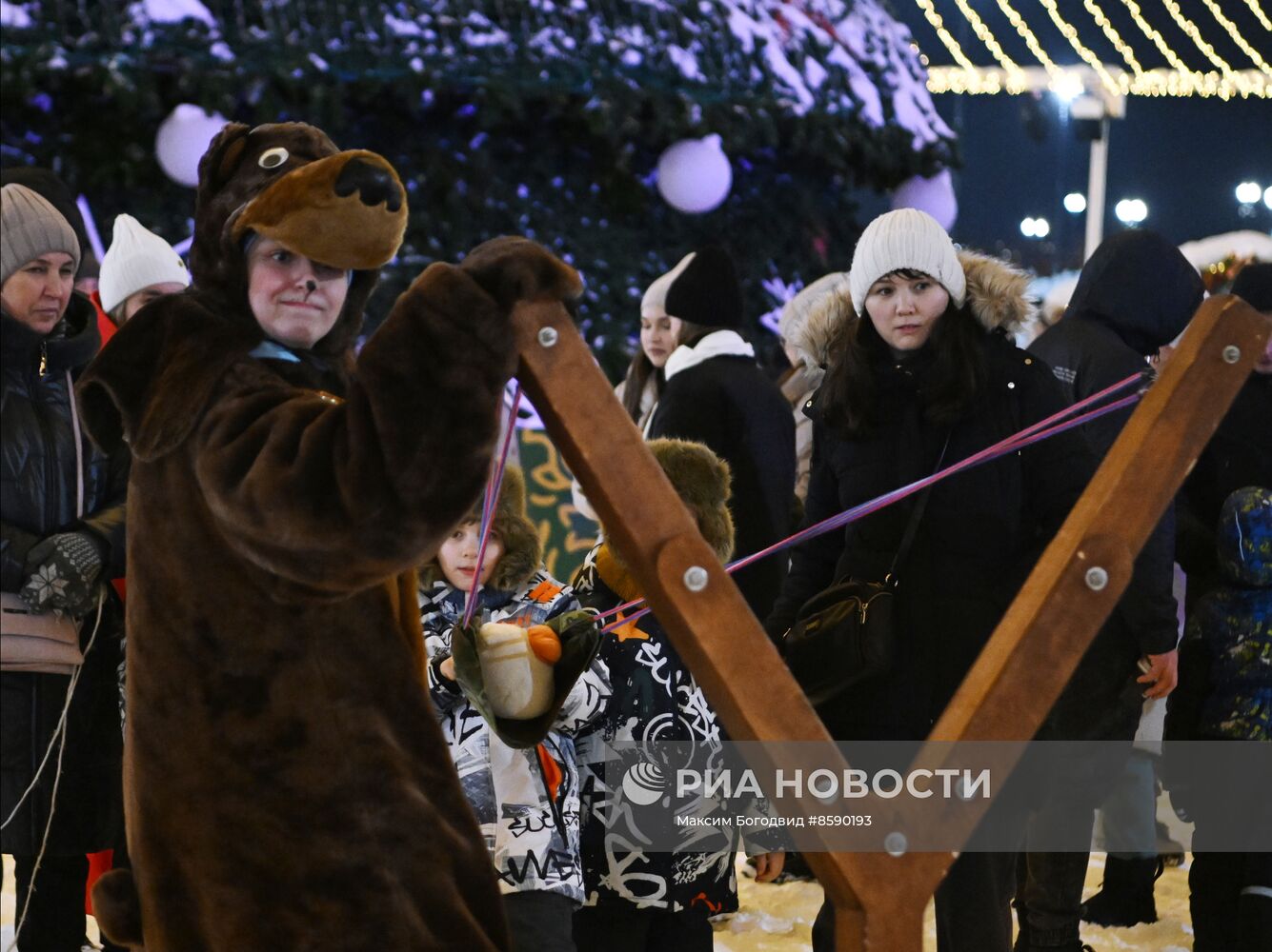 Торжественное зажжение огней главной елки Казани