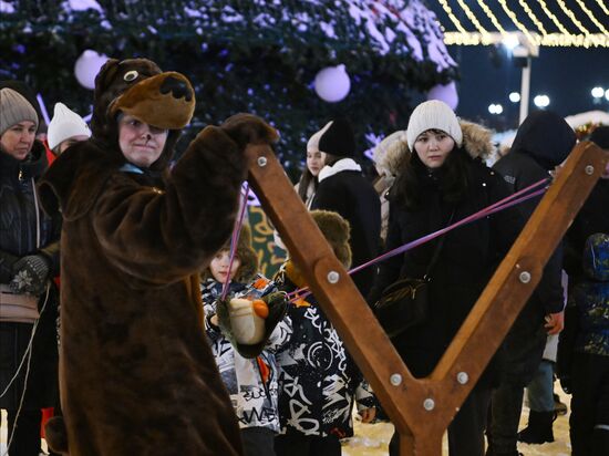 Торжественное зажжение огней главной елки Казани