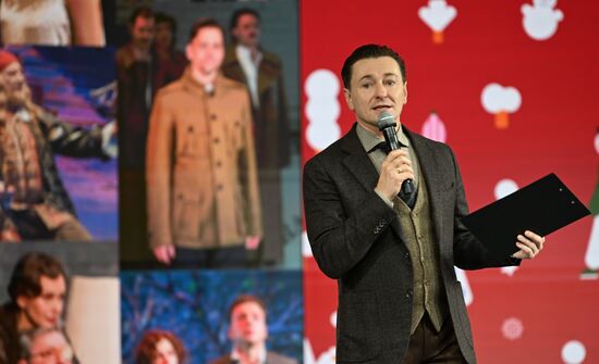 Международная выставка-форум "Россия"
Открытие Дня Региона - презентация Московской области, павильон №75
Сергей Безруков, художественный руководитель Московского Губернского театра, актер
Место: Россия, Москва. Автор: Кристина Кормилицына/РИА Новости. Выставка "Россия". Московская область. День региона