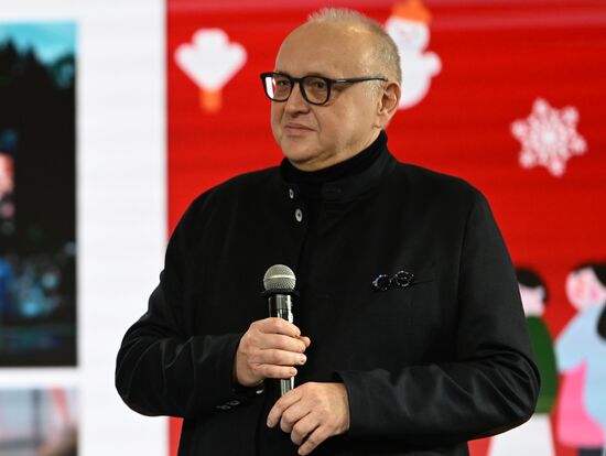 Международная выставка-форум "Россия"
Открытие Дня Региона - презентация Московской области, павильон №75
Игорь Корнилов, директор Государственного мемориального музыкального музея-заповедника П.И. Чайковского
Место: Россия, Москва. Автор: Кристина Кормилицына/РИА Новости. Выставка "Россия". Московская область. День региона