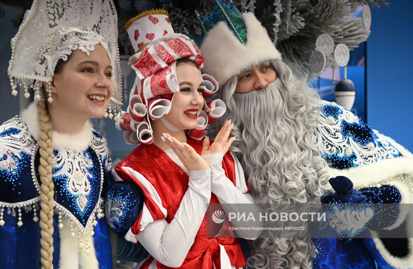 Работа выставки "Россия"