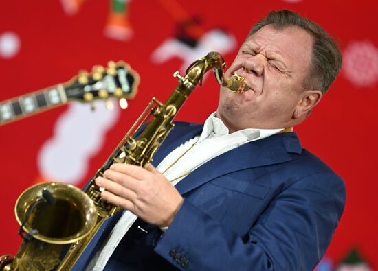 Международная выставка-форум "Россия"
Открытие Дня Региона - презентация Московской области, павильон №75
Игорь Бутман, музыкант
Место: Россия, Москва. Автор: Кристина Кормилицына/РИА Новости. Работа выставки "Россия"