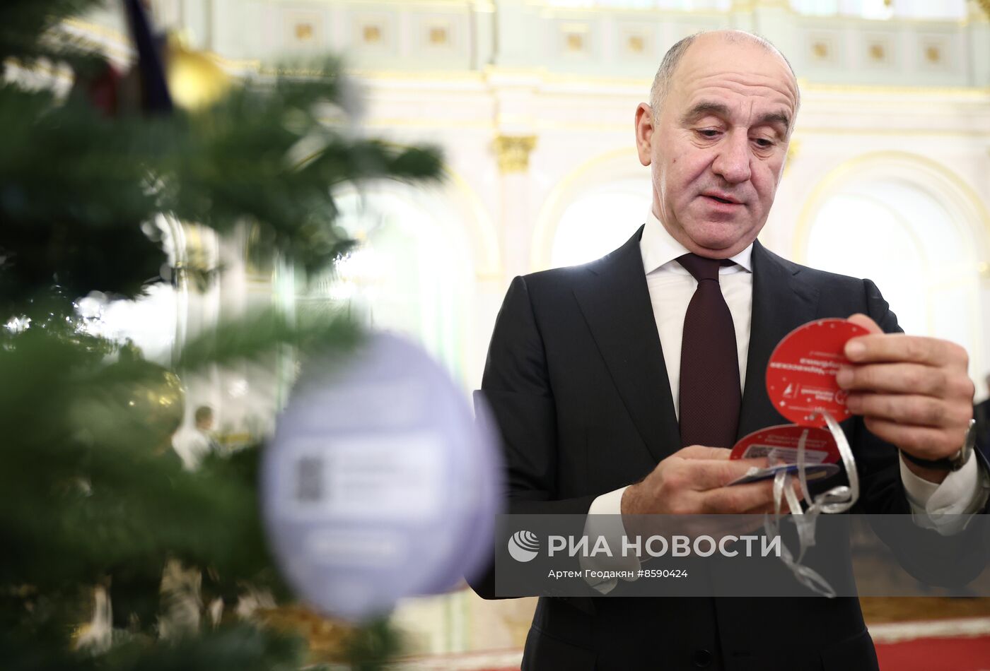 Акция "Елка желаний" в Кремле