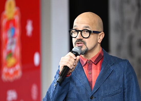 Международная выставка-форум "Россия"
Открытие Дня Региона - презентация Московской области, павильон №75
Егор Дружинин, хореограф, актер
Место: Россия, Москва. Автор: Кристина Кормилицына/РИА Новости. Выставка "Россия". Московская область. День региона