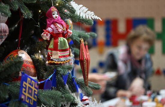 Международная выставка-форум "Россия"
Павильон №75
Место: Россия, Москва. Автор: Кристина Кормилицына/РИА Новости. Работа выставки "Россия"