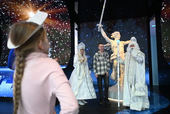 Международная выставка-форум "Россия"
Павильон №75
Место: Россия, Москва. Автор: Кристина Кормилицына/РИА Новости. Работа выставки "Россия"