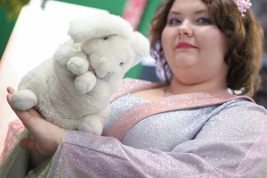 Международная выставка-форум "Россия"
Павильон №75
Место: Россия, Москва. Автор: Кристина Кормилицына/РИА Новости. Работа выставки "Россия"