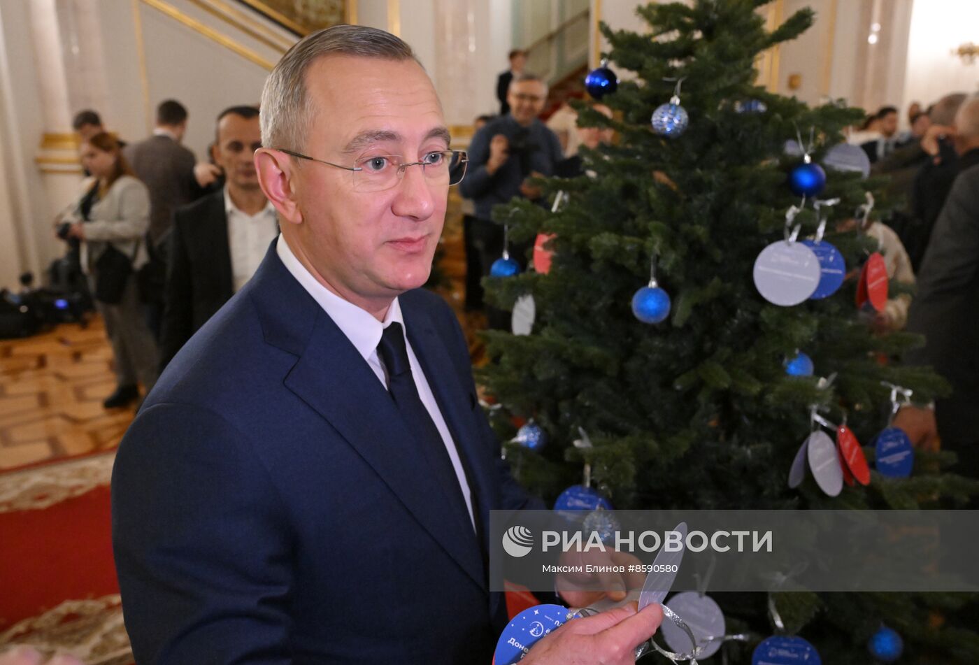 Акция "Елка желаний" в Кремле