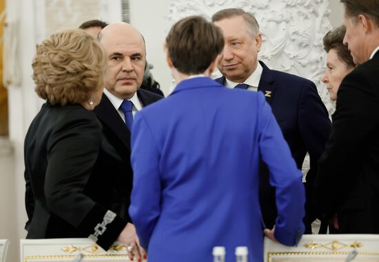 Президент РФ В. Путин провел заседание Госсовета