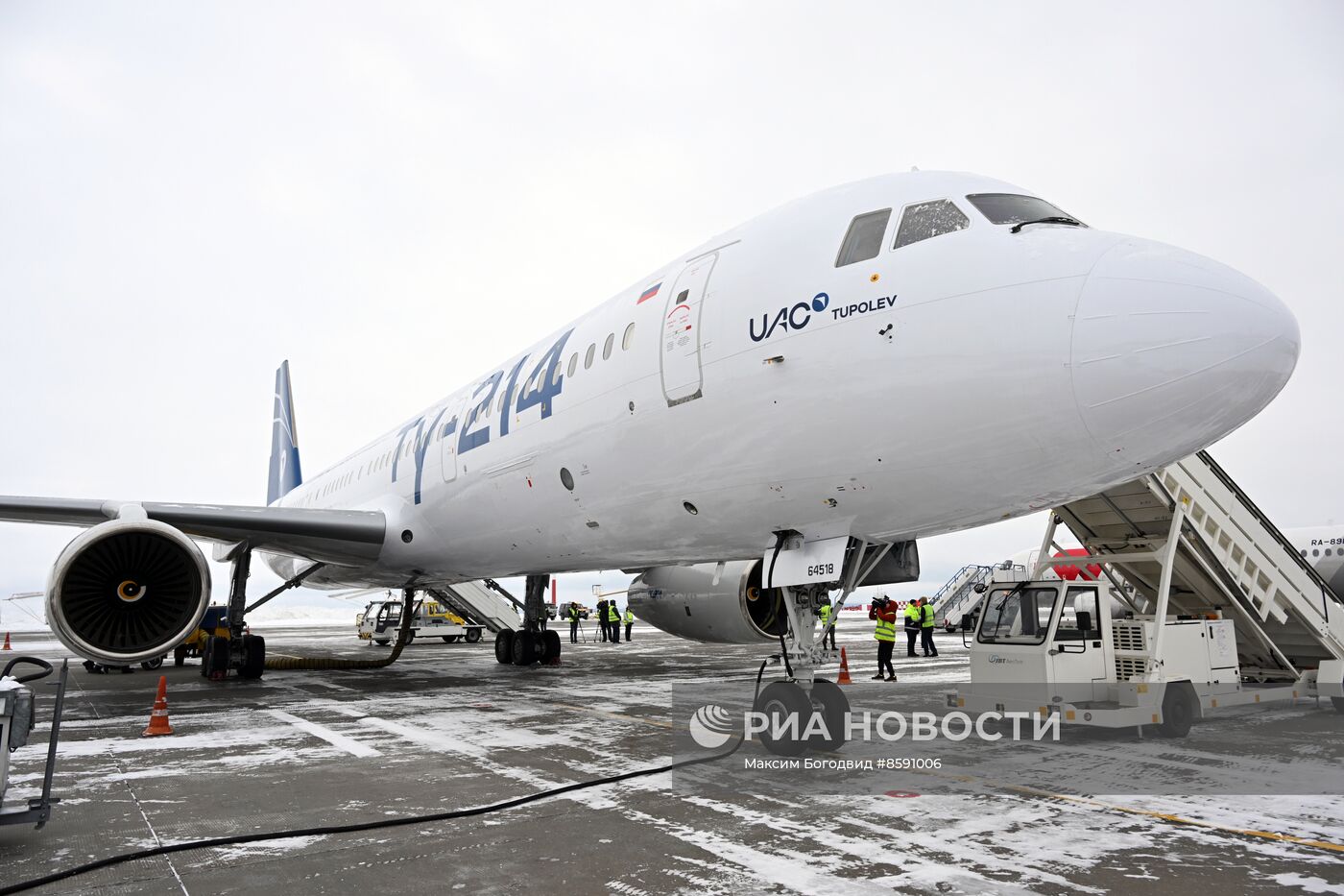 Приемка самолета Ту-214 авиакомпанией Red Wings в Казани | РИА Новости  Медиабанк