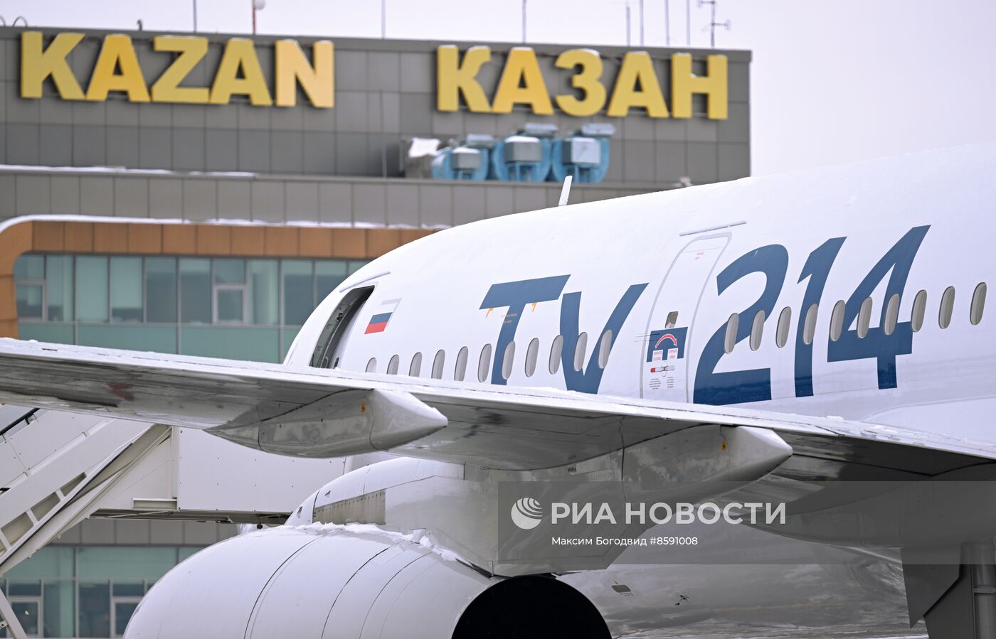 Приемка самолета Ту-214 авиакомпанией Red Wings в Казани