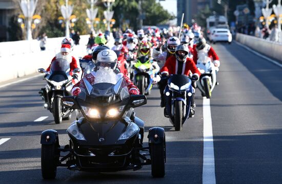 Мотопробег Дедов Морозов в Сочи