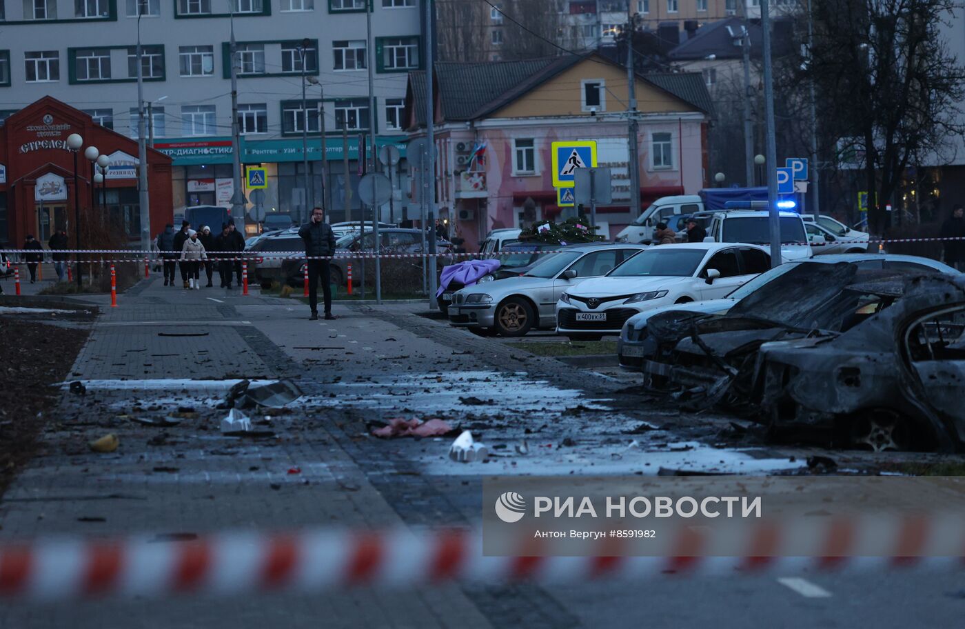 Последствия обстрела центра Белгорода ВСУ