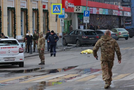 Последствия обстрела центра Белгорода ВСУ