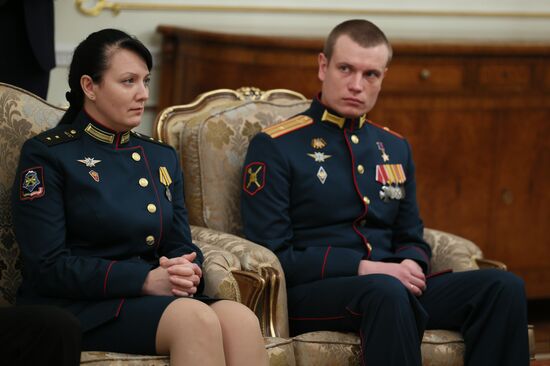 Президент РФ В. Путин встретился с участниками СВО